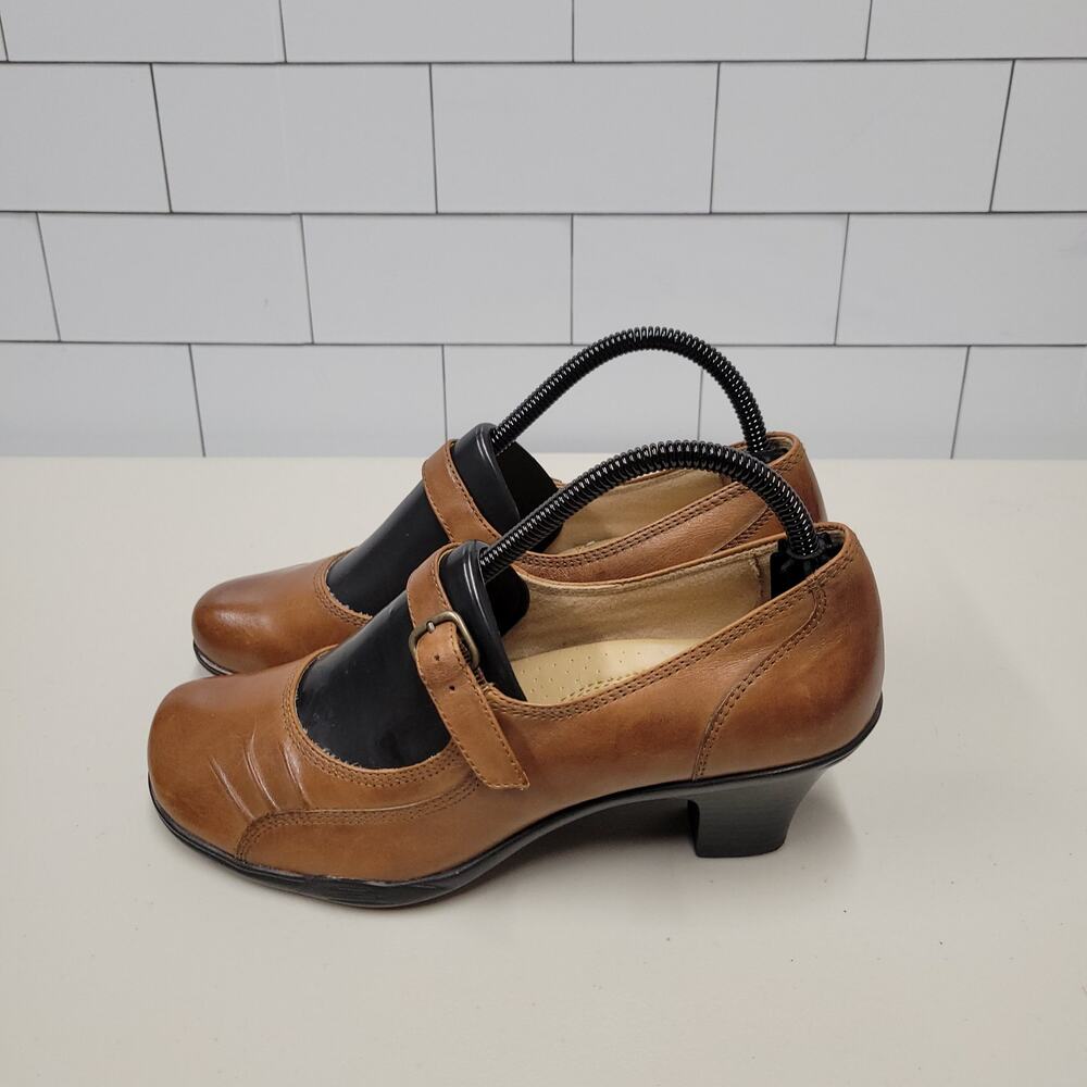 Bass & Co Womens Mary Jane Heels Brown Leather Comfort Shoes Size 9 Wide